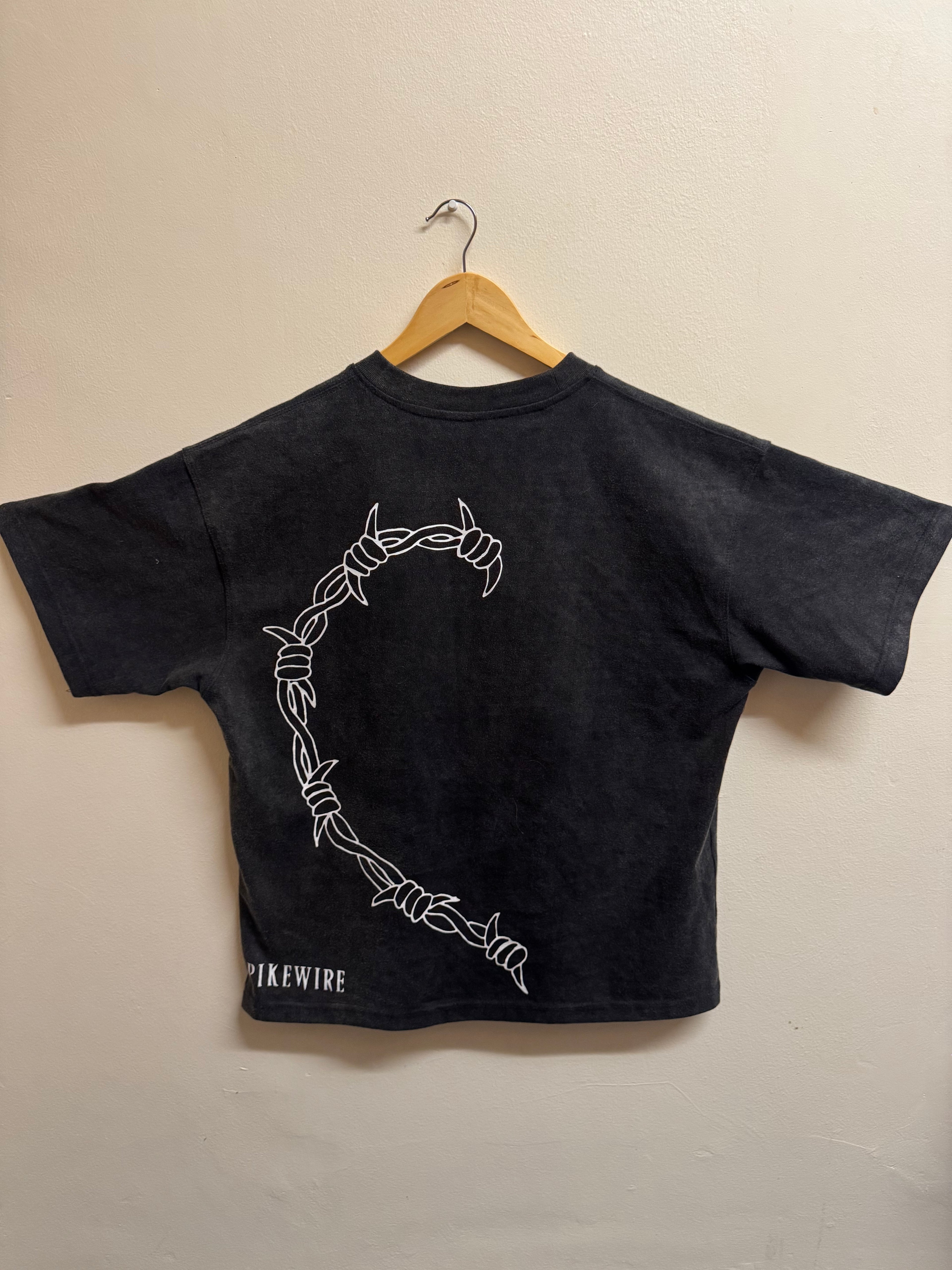 Spike crescent tee